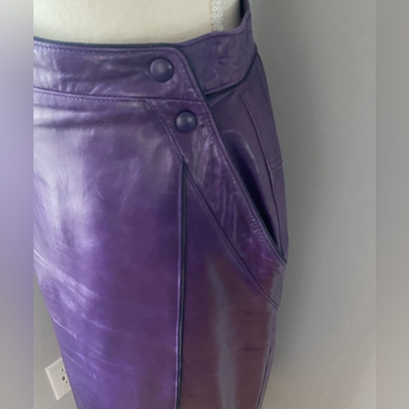 Vintage Escada Leather Skirt - Picture 3 of 8